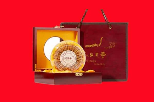 诚信求购:包头白云鄂博矿区高价回收冬虫夏草是按克吗
